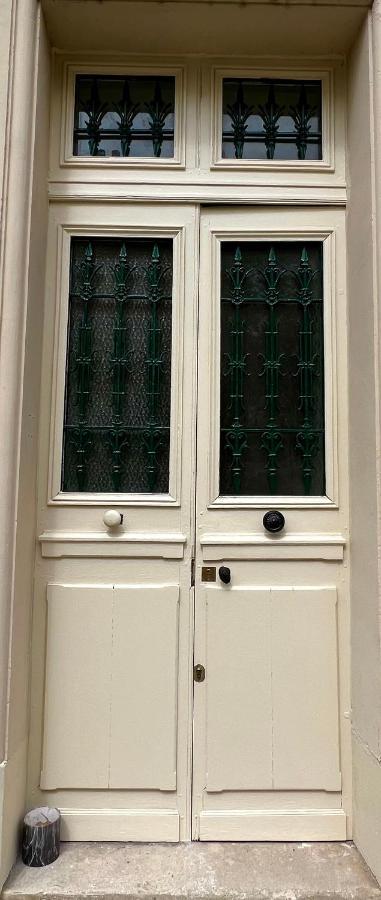 Appartement De Luxe Avec Fresque, Hyper Centre Et Parking Sure Фонтенбло Экстерьер фото