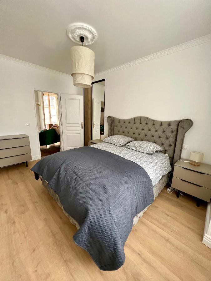 Appartement De Luxe Avec Fresque, Hyper Centre Et Parking Sure Фонтенбло Экстерьер фото